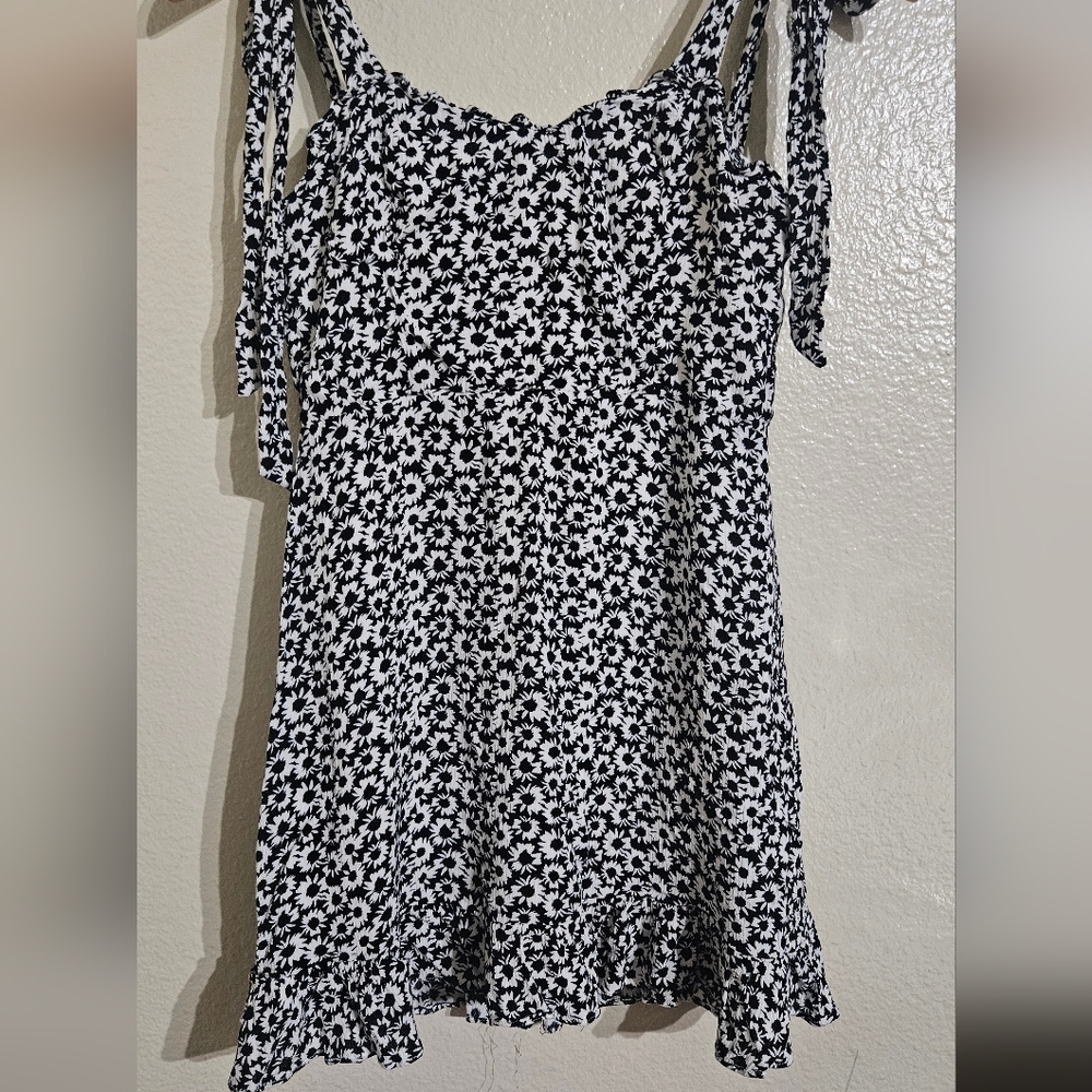 Lulu's Monochrome Patterned Mini Dress - Picture 4 of 10